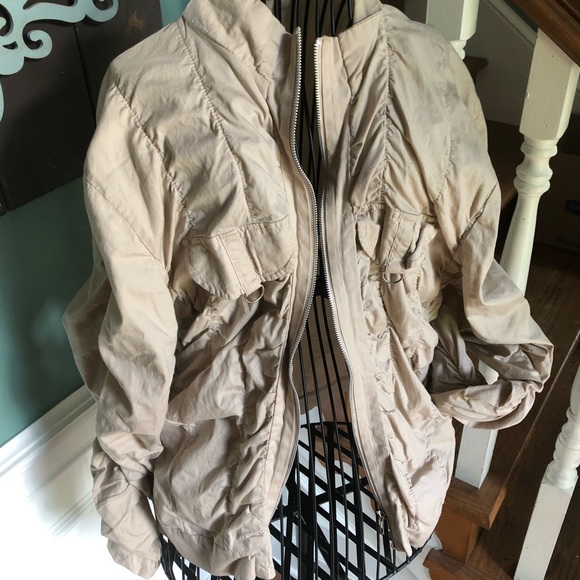 Khaki stretch  jacket - Picture 1 of 3